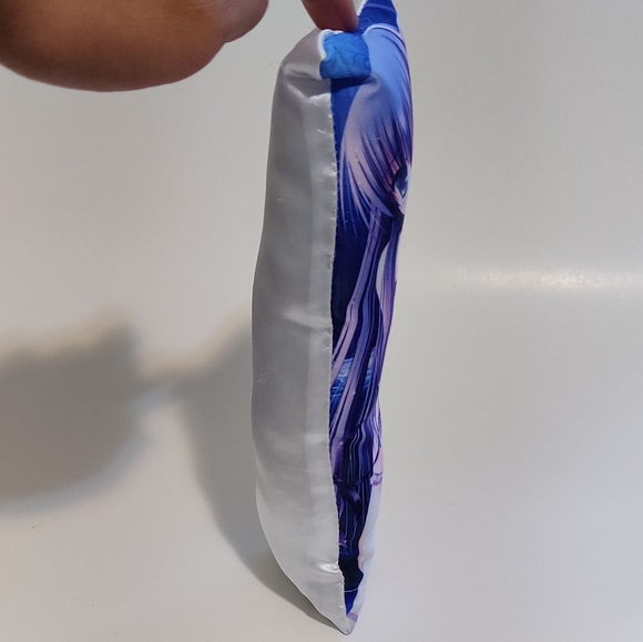 Anime Girl Wrist Pillow - Picture 4 of 6